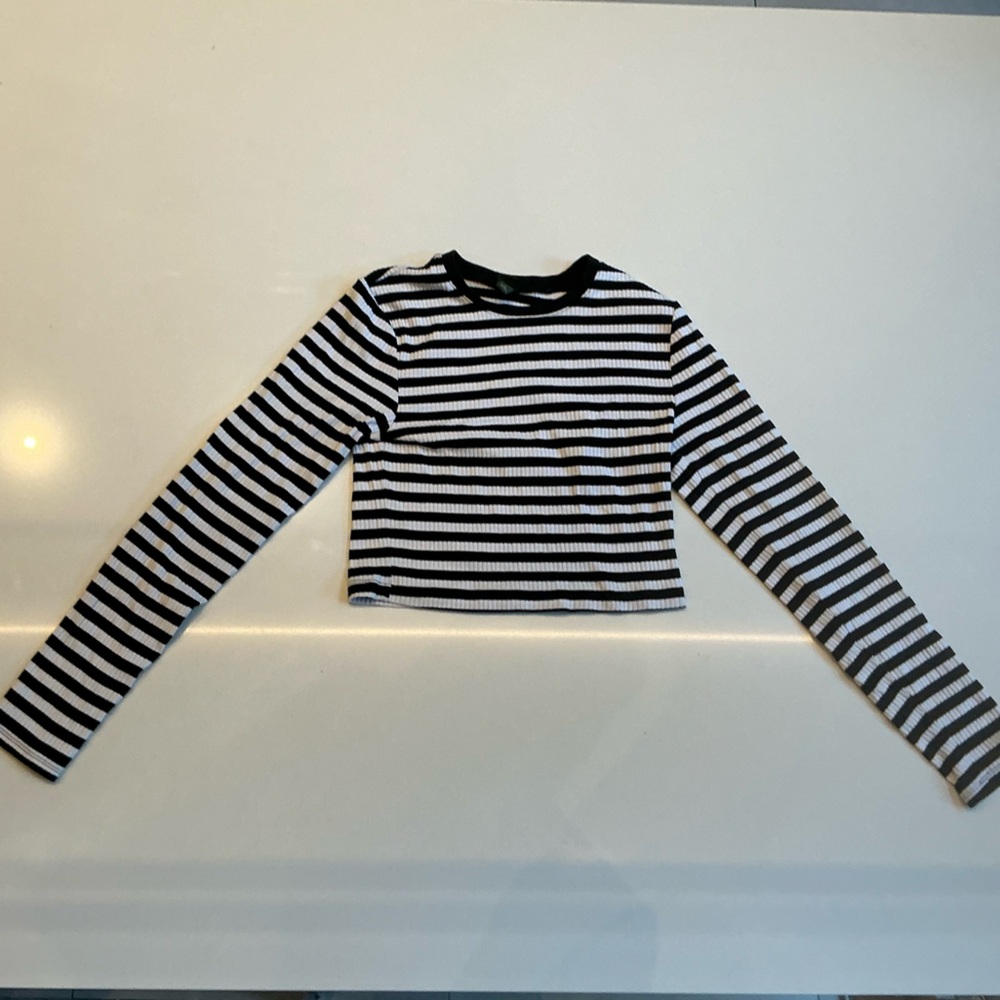 Black and White Striped Long Sleeve Top